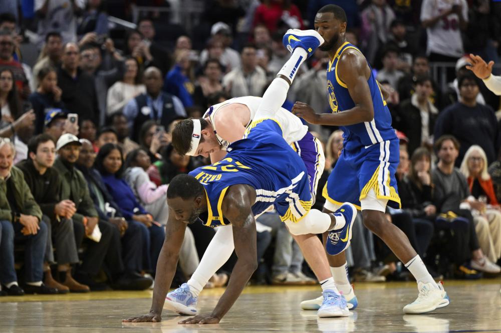 胁甚至超过 胁甚至超过