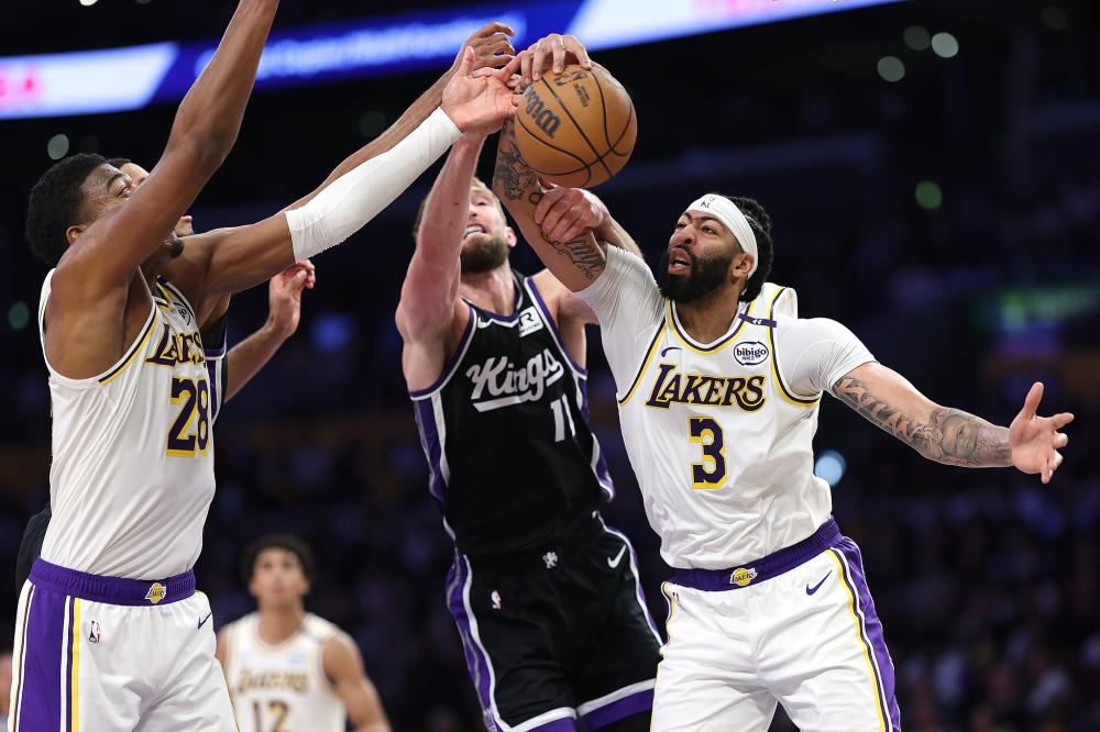 右脚中卫 右脚中卫