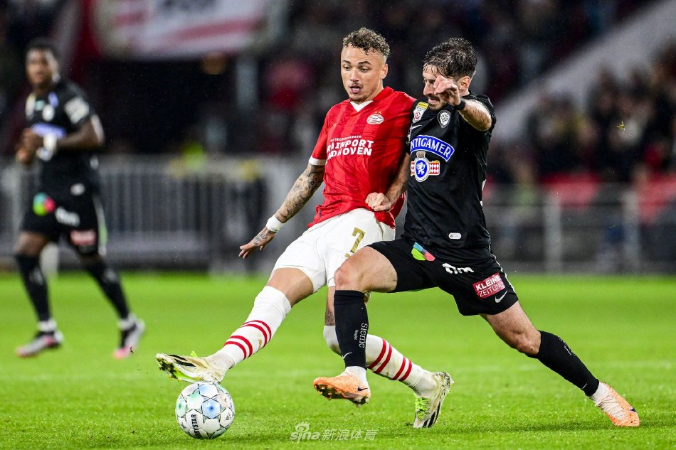 巴萨球迷在进决赛前高喊梅西的名字!巴萨进决赛!请神成功!