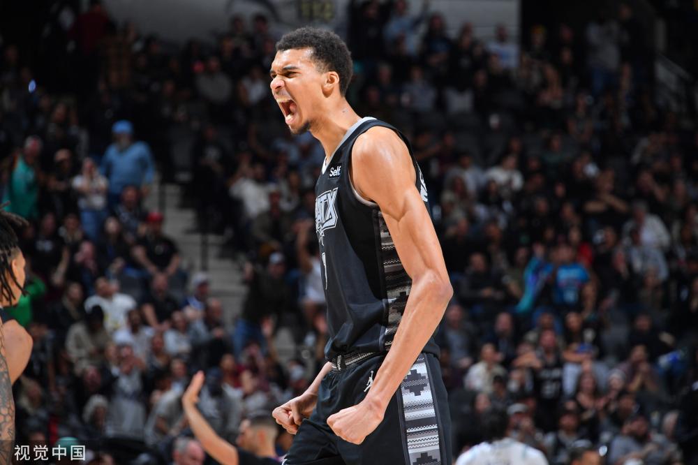 姆希塔良:如果说一名像来自另一级别的球员,我会选扎尼奥洛(姆希塔良:看起来像更高一级别的球员?我选扎尼奥洛)